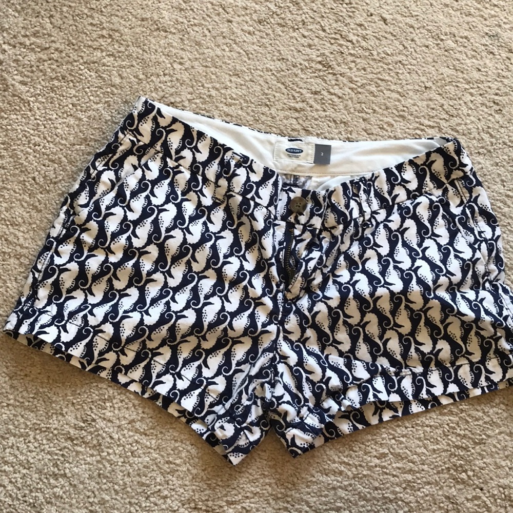 Navy and white sea horse patterned shorts